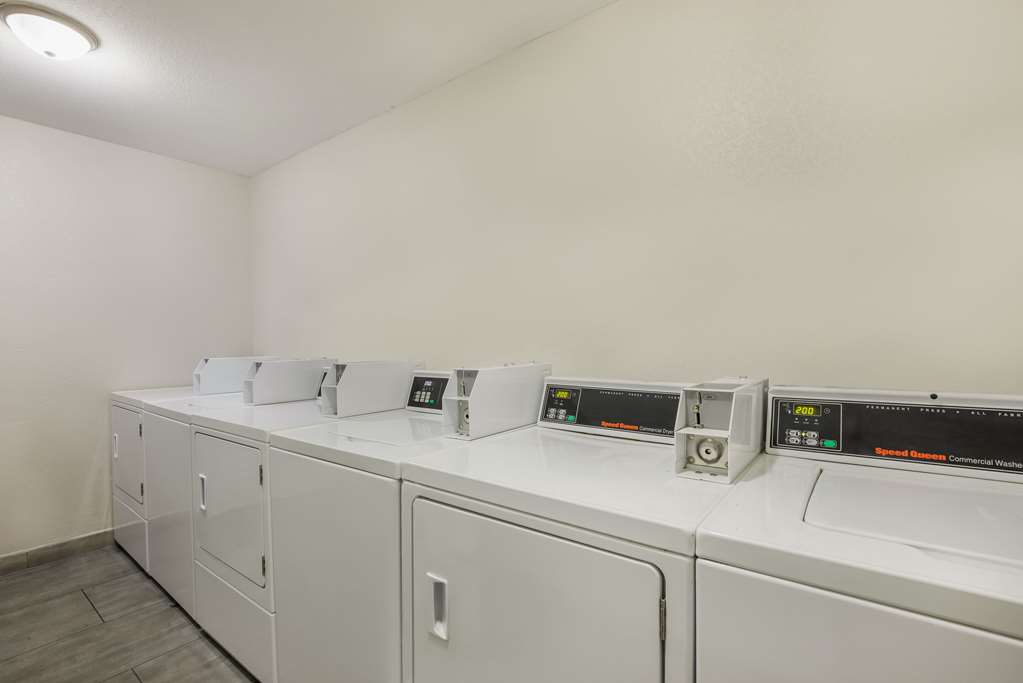 MainStay Suites Joliet I 80 - photo 32