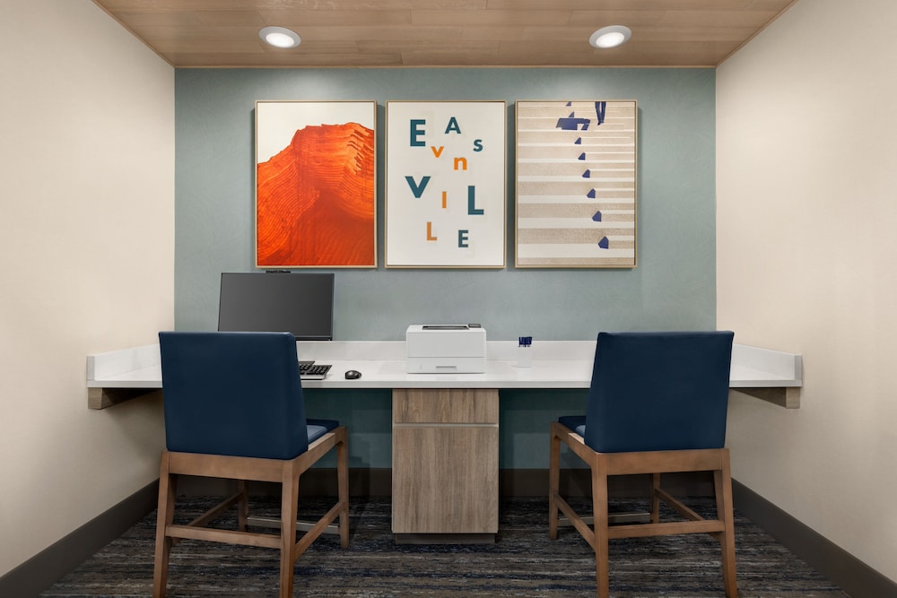 Holiday Inn Express & Suites Evansville Downtown By IHG - photo 33