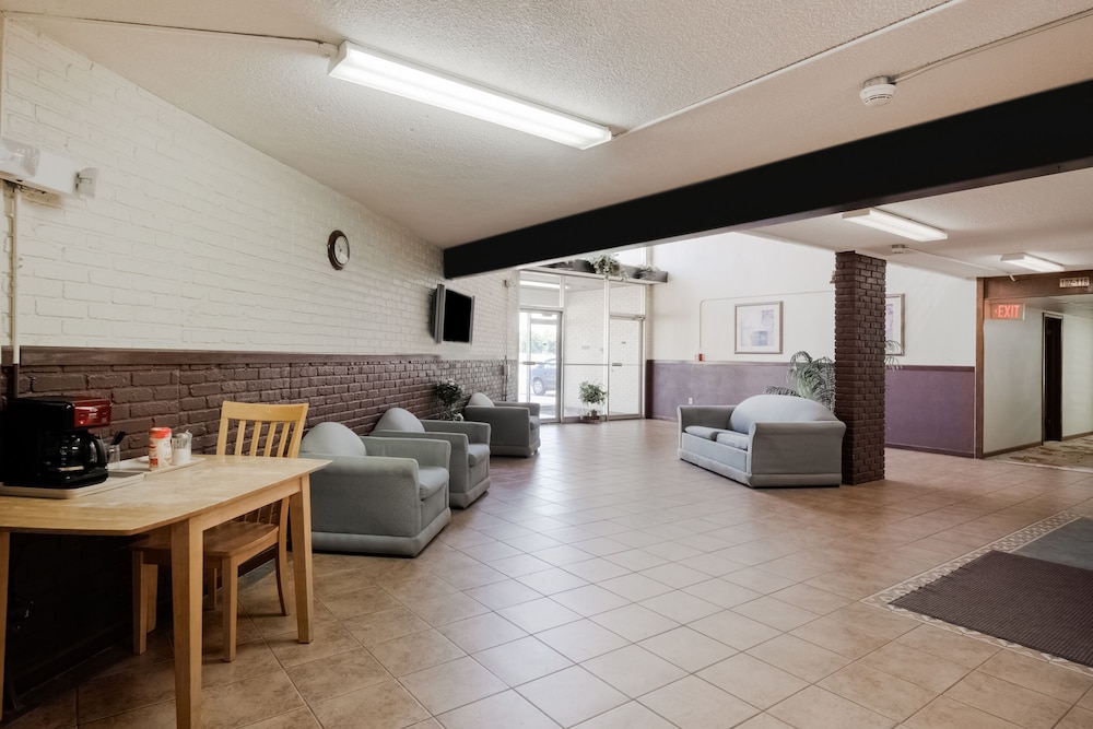 OYO Hotel Morton East Peoria I 74 - photo 2