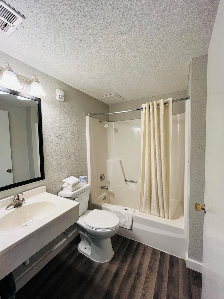 Sauk River Inn & Suites a Travelodge by Wyndham - photo 5
