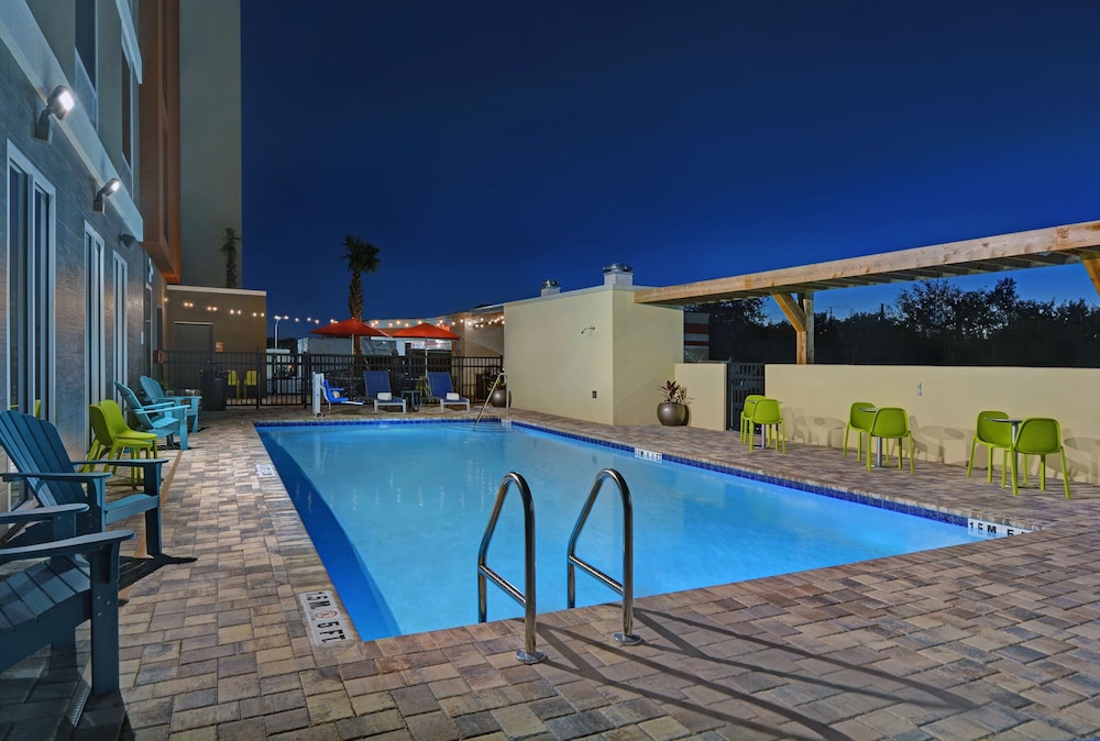 Home2 Suites by Hilton Largo - photo 45