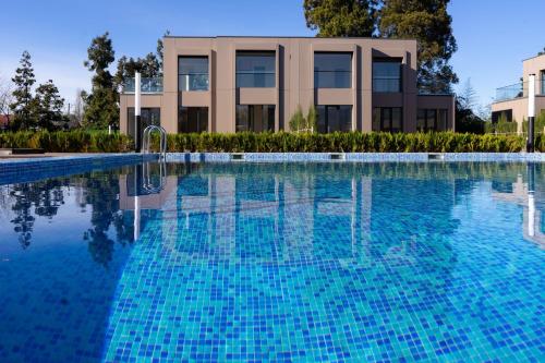 Modular - carbon neutral hotel in Calheta