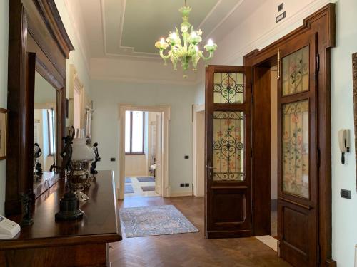 Residenza Porta Brescia — 4-Star Luxury Hotel in Peschiera Del Garda, Italy