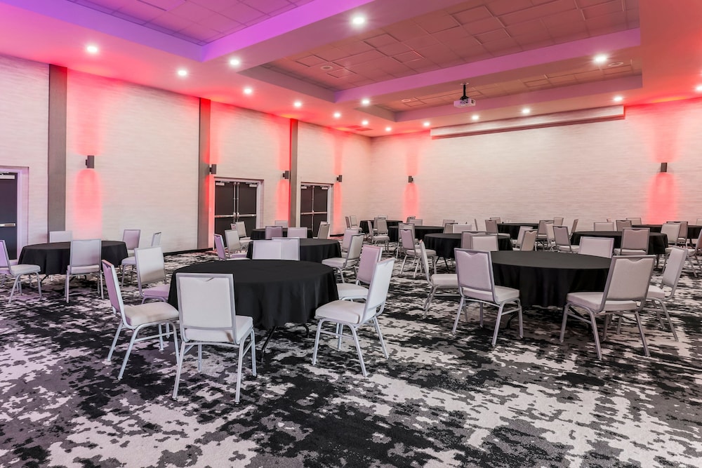Four Points by Sheraton Amarillo Central - photo 26