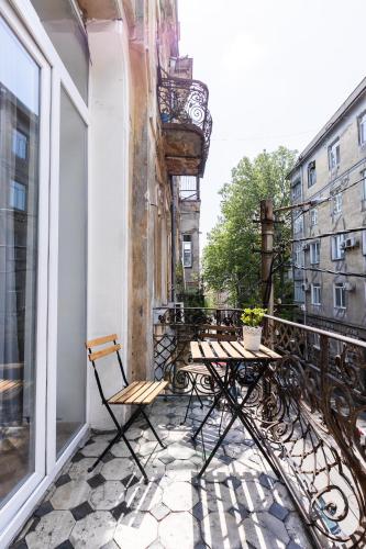 Modern and Bright Apartment in the center of Tbilisi