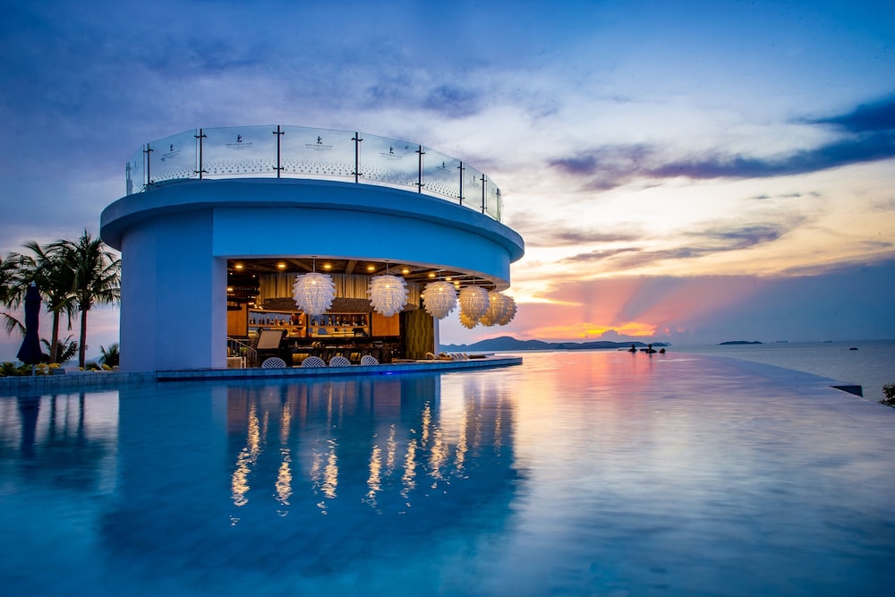 Royal Cliff Beach Terrace Pattaya in Pattaya, Thailand