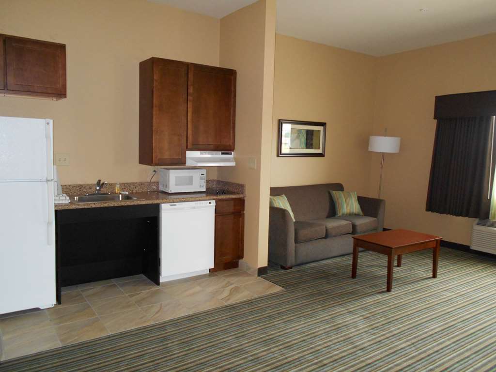 Best Western Plus Patterson Park Inn - photo 27
