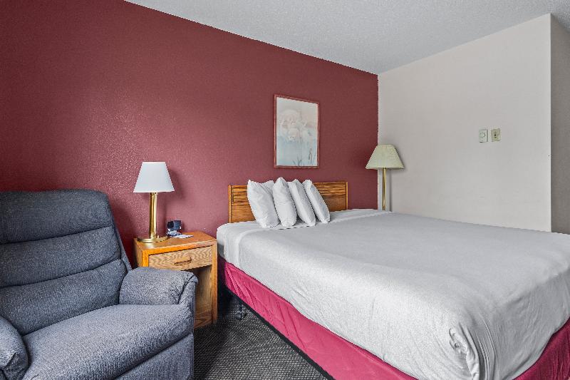 Wautoma Inn by OYO Near Airport WI 73 - photo 29