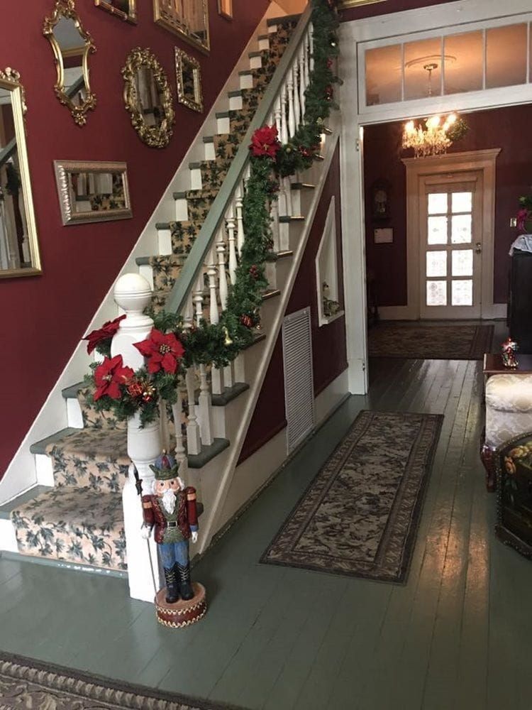 Commodore Bed and Breakfast - photo 16