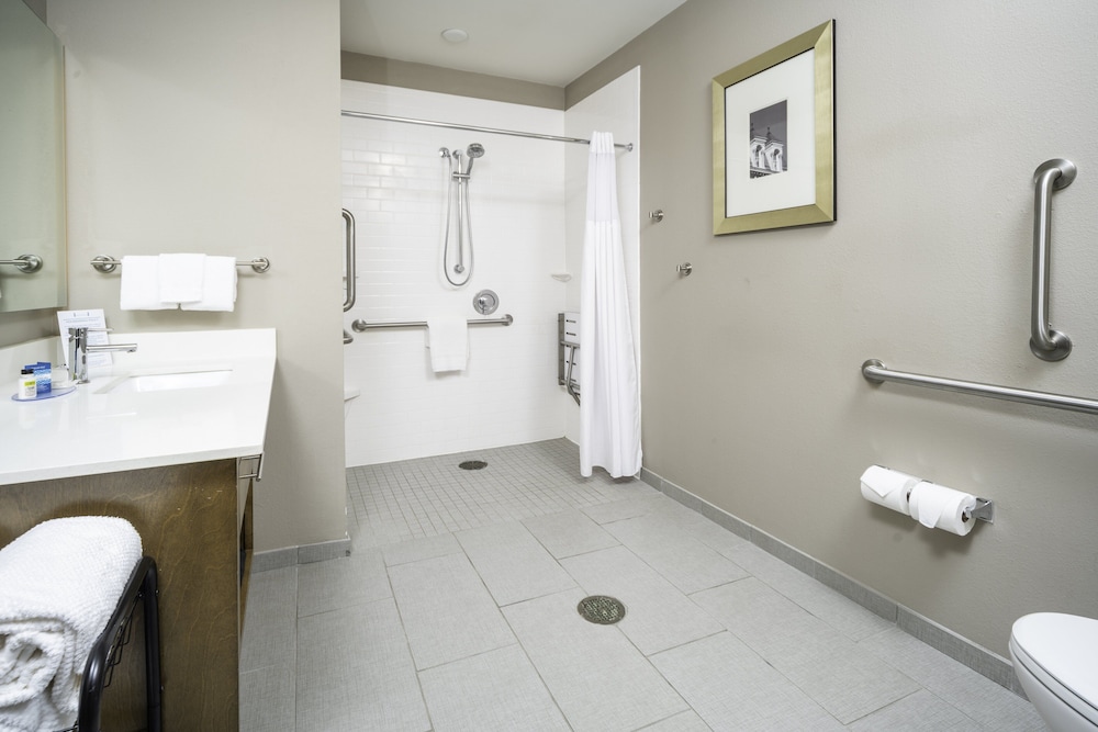 Staybridge Suites Summerville by IHG - photo 28