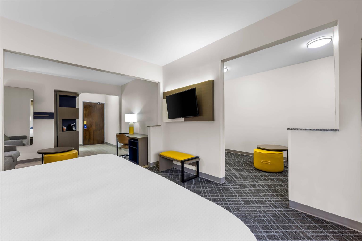 Comfort Suites London South - photo 32
