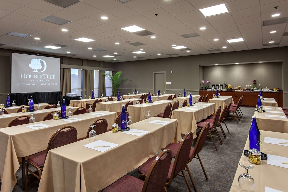 DoubleTree by Hilton Pittsburgh Green Tree - photo 36