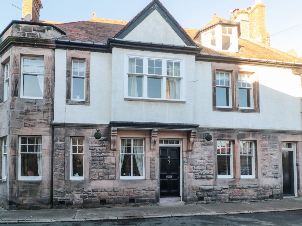 Iona 10 Palace Street East in Berwick-Upon-Tweed, United Kingdom