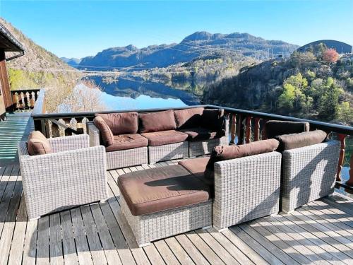 Feriehus I Flekkefjord Med Panoramautsikt — hotel in Flekkefjord