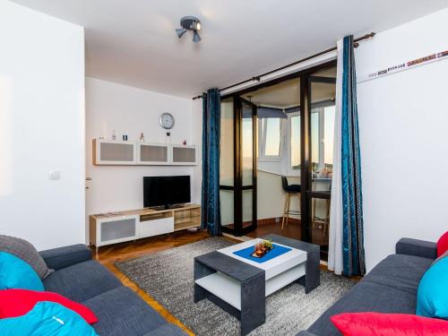 1 Bedroom Apartment With Balcony
