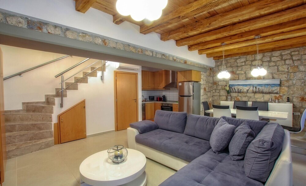 Executive Rhodes Villa Villa Barbie 2 Bedroom With Sea Views Pefkos — 4-Star Luxury Hotel in Rodos, Greece