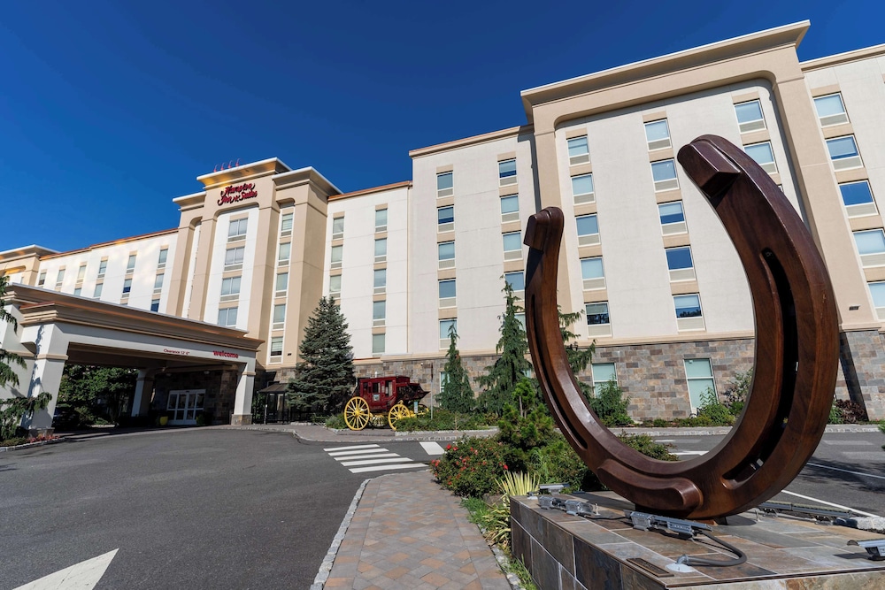 Hampton Inn & Suites Staten Island - featured photo