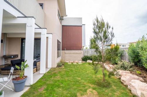 Swell Apartment Pet Friendly — 4-Star Luxury Hotel in Torquay, Australia