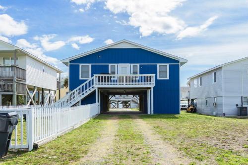 Out of the Blue by Oak Island Accommodations - photo 9