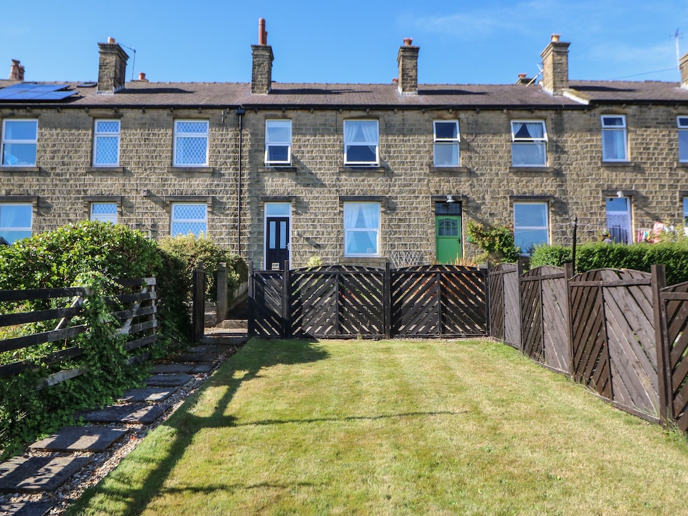 Olive Tree Cottage — 4-Star Luxury Hotel in Holmfirth, United Kingdom