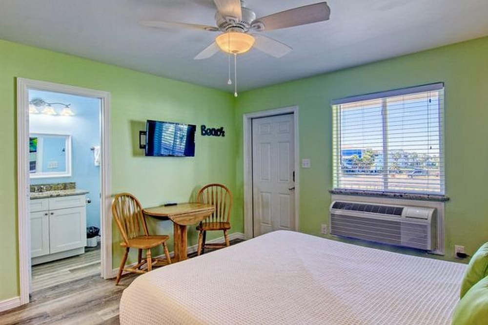 Beachgate CondoSuites and Oceanfront Resort - photo 46