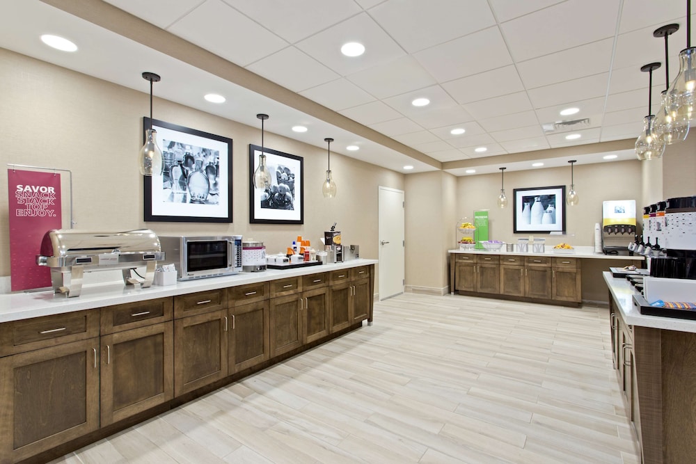 Hampton Inn Sault Ste Marie - photo 21