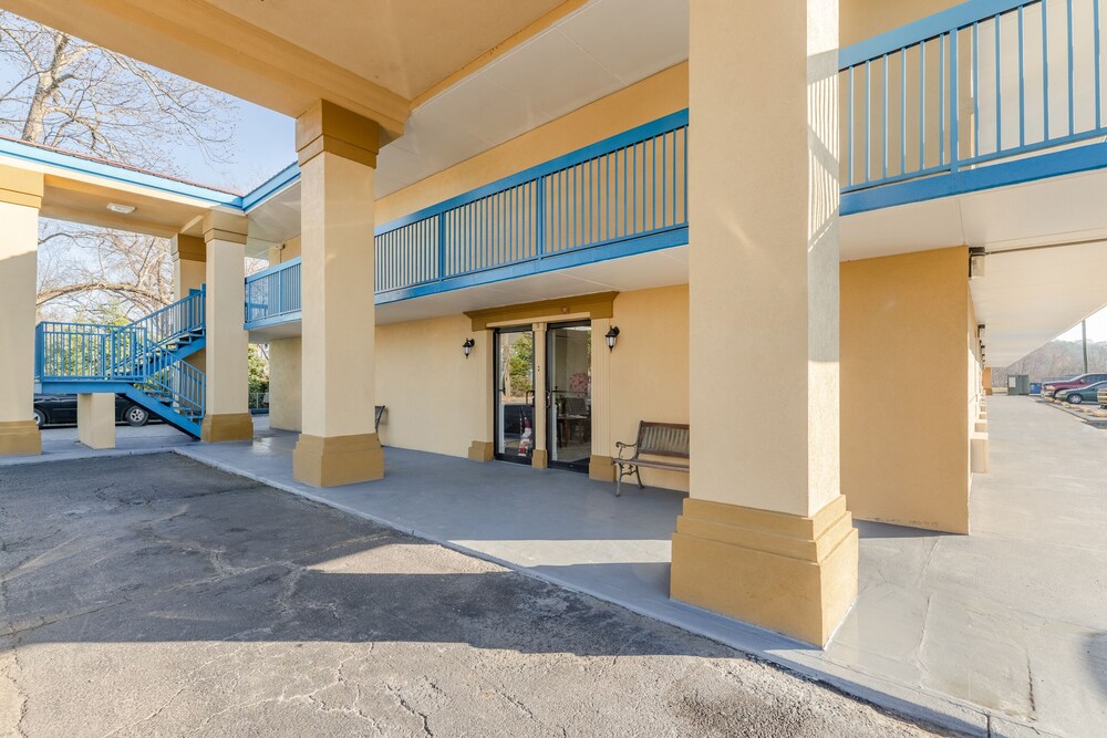 OYO Hotel Rome GA Historic District - photo 28