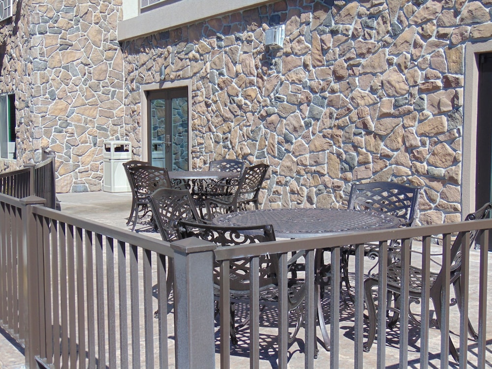 Holiday Inn Express & Suites Springville South Provo Area by IHG - photo 28