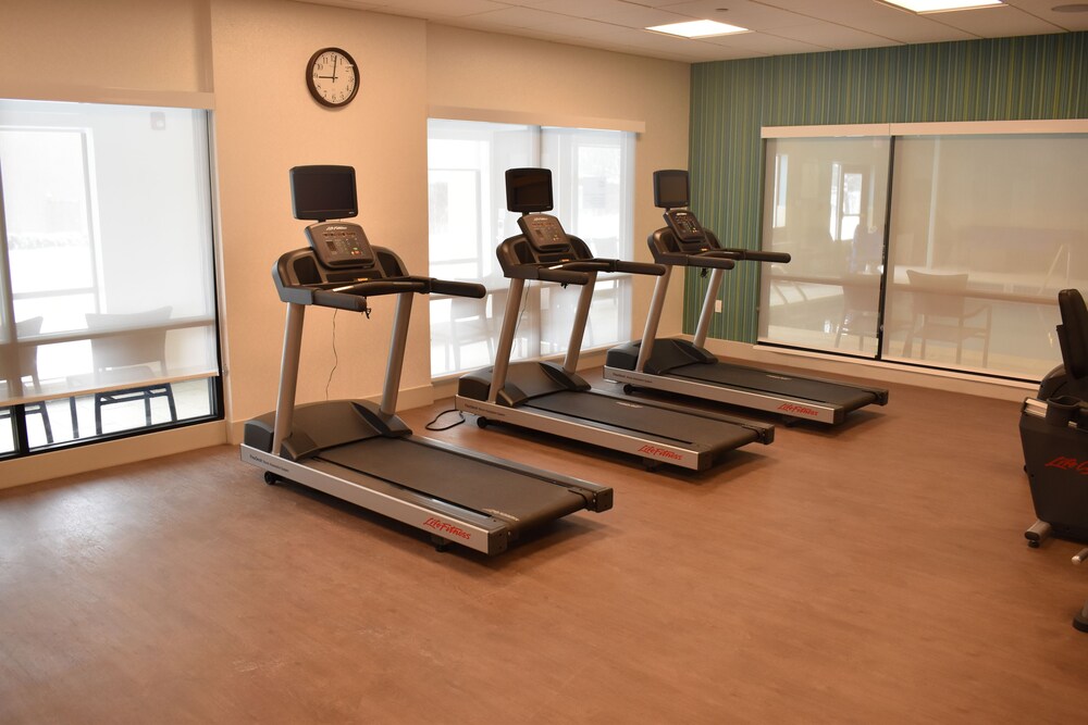 Holiday Inn Express & Suites Boston South Randolph by IHG - photo 32