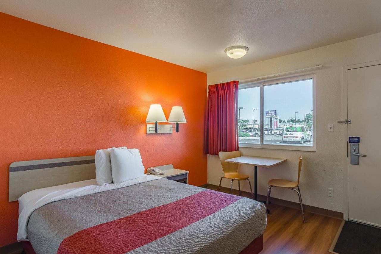 Park Inn by Radisson Cheyenne - photo 5