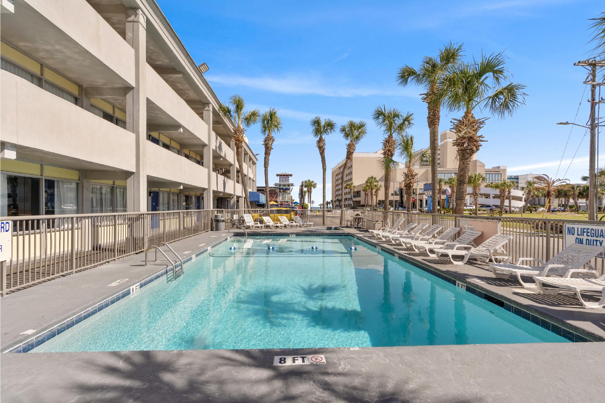 Days Inn by Wyndham Myrtle Beach Grand Strand
