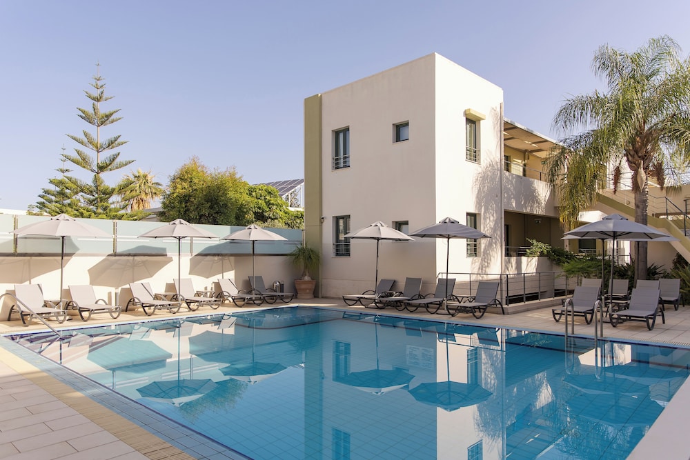 Athina Beach Hotel - last minute hotel in Chania