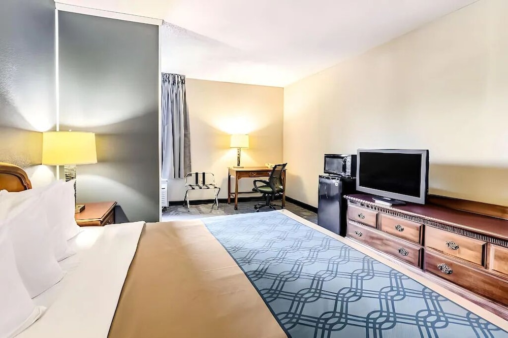 Radford Inn - photo 5