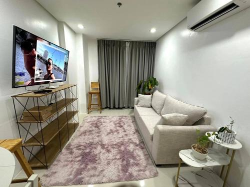 Pontefino Condominium OPT705 1BR — 4-Star Luxury Hotel in Batangas, Philippines