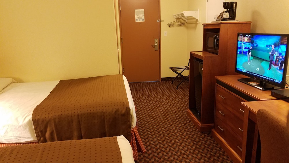 Americas Best Value Inn Lincoln Airport - photo 9