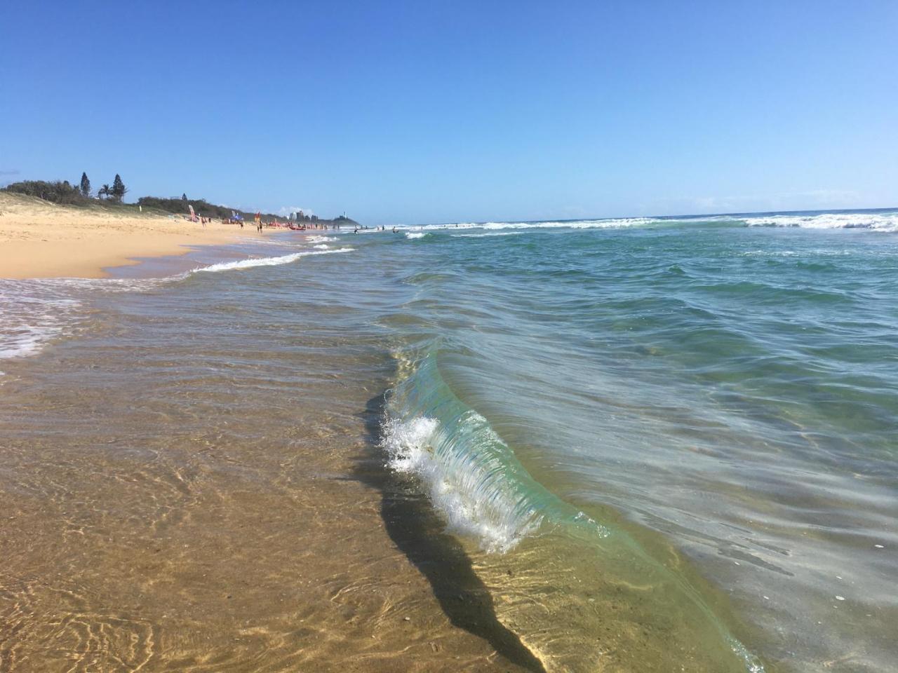 Beach Luxury Upmarket 2B 2B Ocean Views 250M To Buddina Beach — 4-Star Luxury Hotel in Buddina, Australia