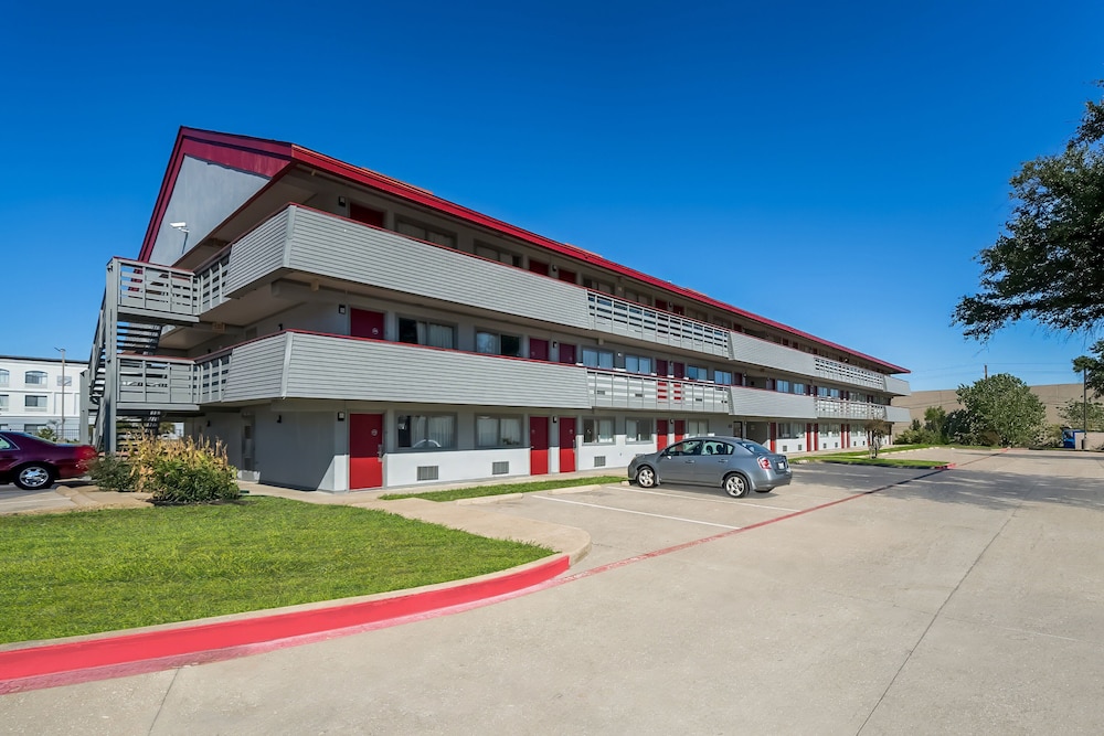 Red Roof Inn Dallas DFW Airport North - photo 34
