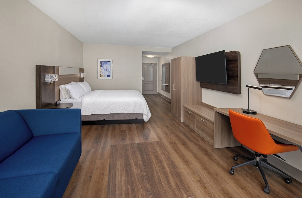 Holiday Inn Express Hotel Ooltewah Springs Chattanooga by IHG - photo 27