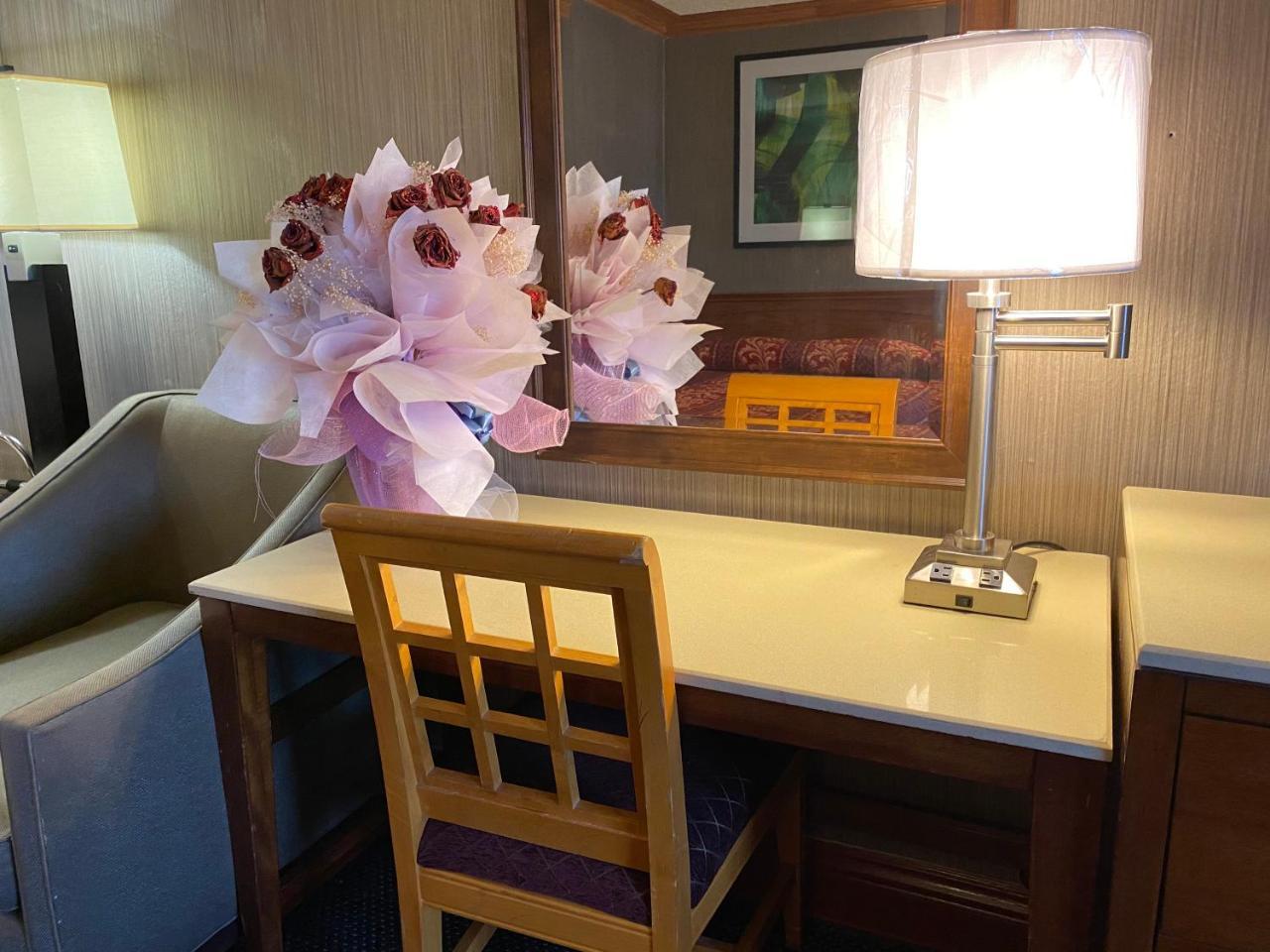 New Century Inn - photo 8