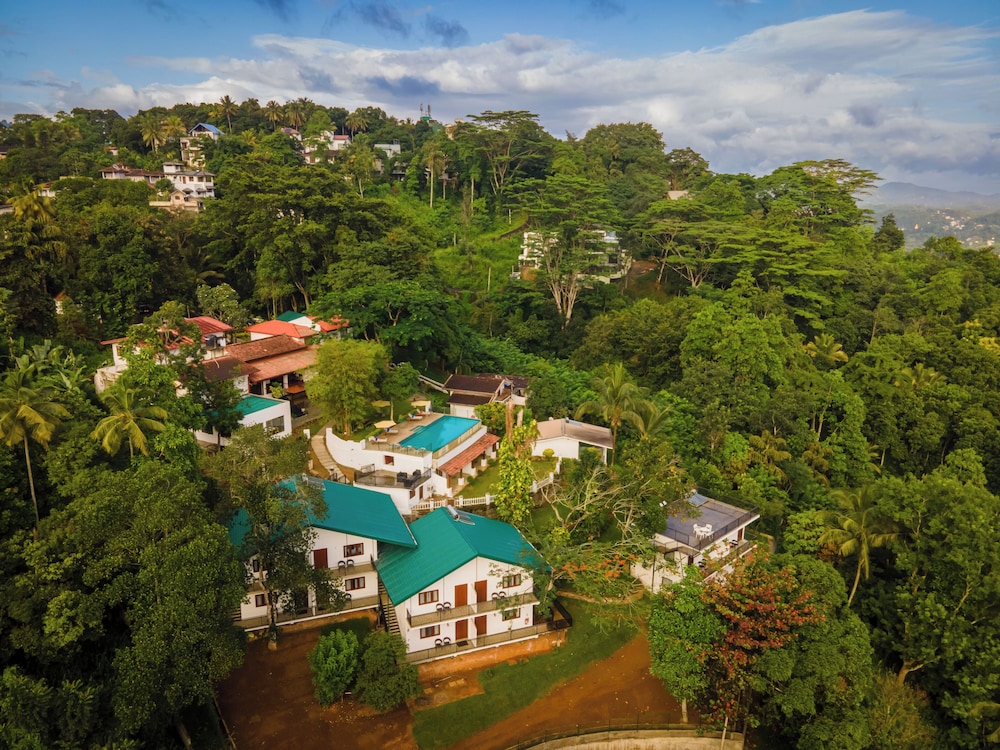 Mirage Kandyan Heights - last minute hotel in Kandy