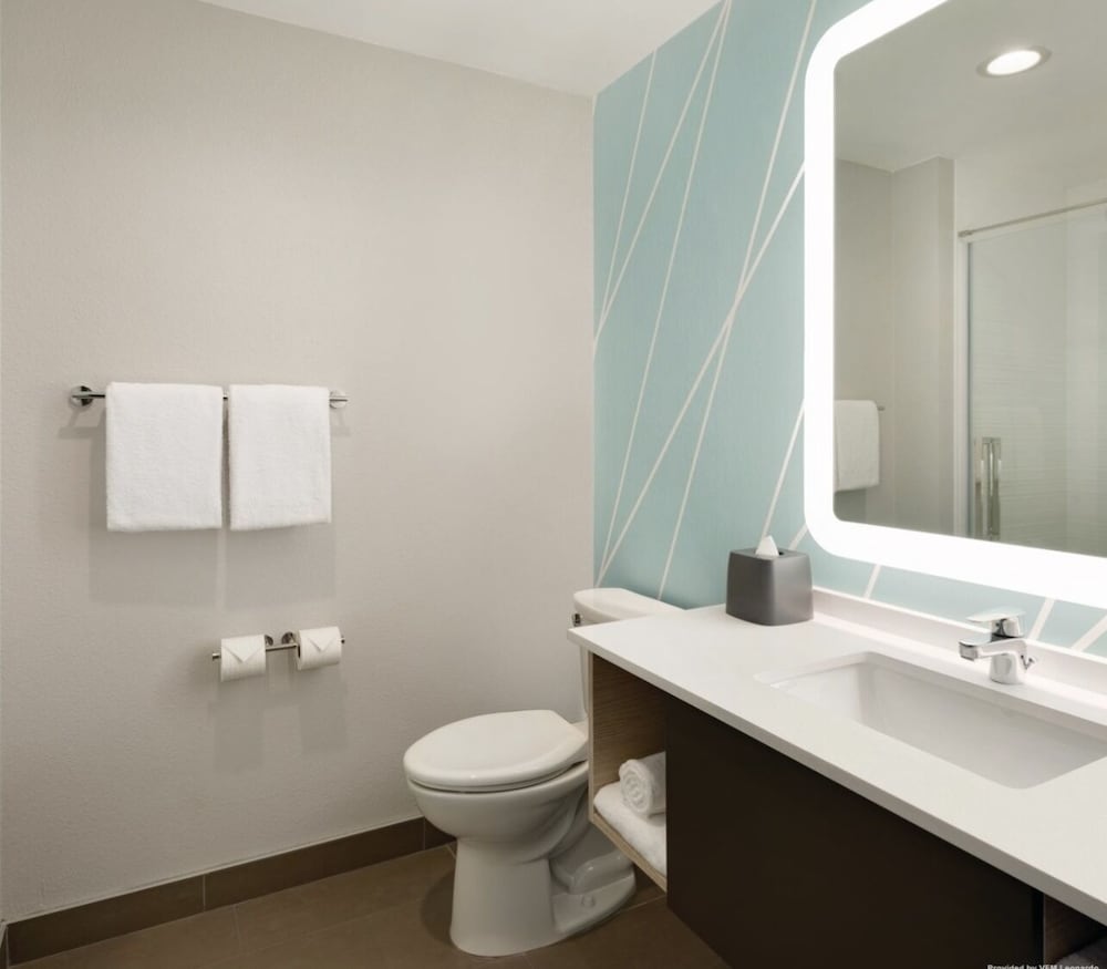 avid hotel Macon North by IHG - photo 17
