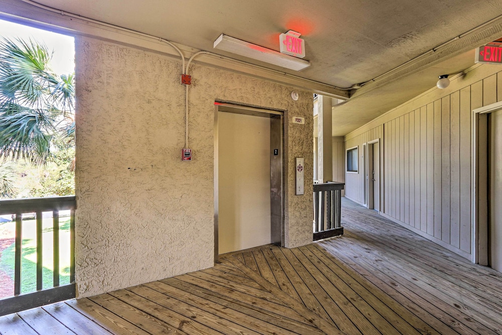 Folly Field Beach Access: Resort Condo w Pools - photo 13