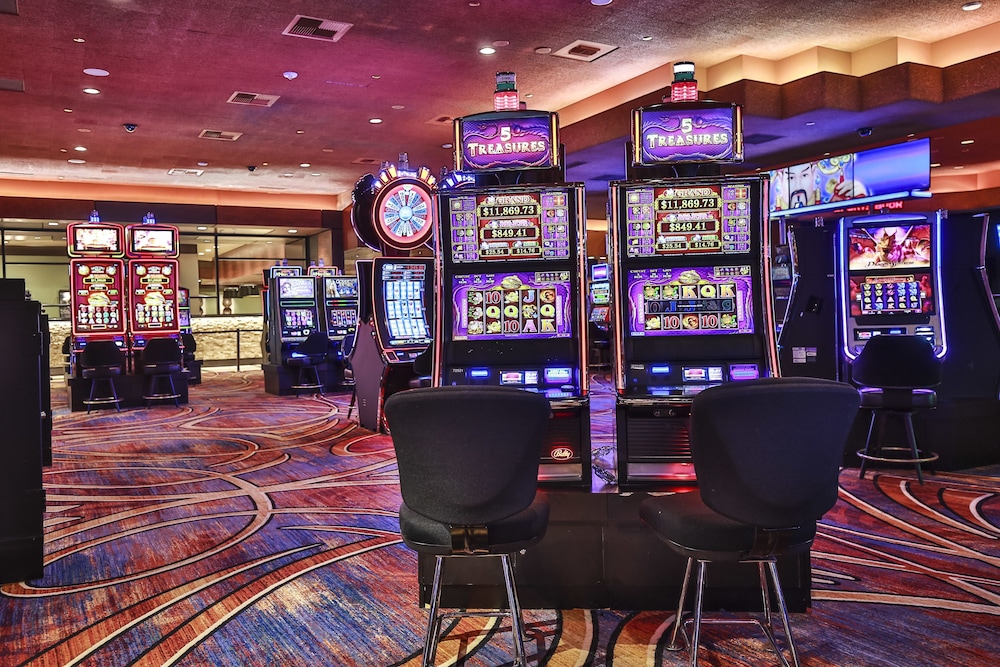 Cactus Petes Resort Casino & Horseshu Hotel - photo 12