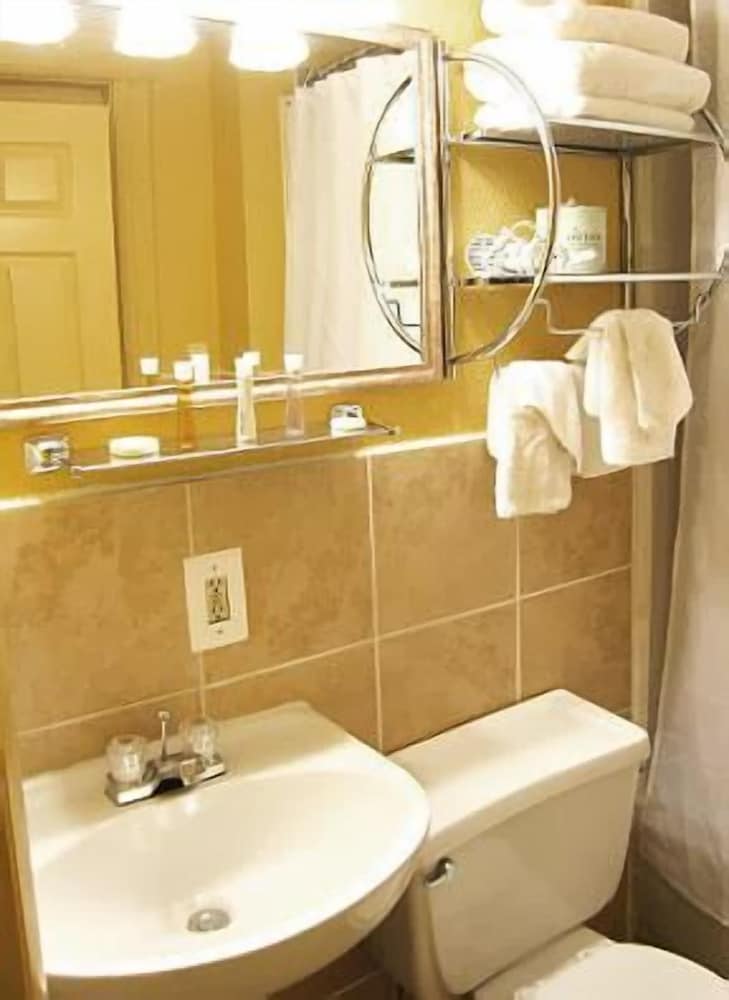 District Hotel - photo 22