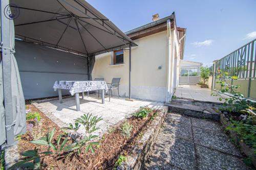 Le gîte des Remparts pet-friendly hotel Vignot