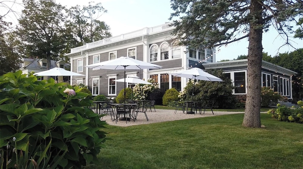 Gateways Inn & Restaurant - photo 31