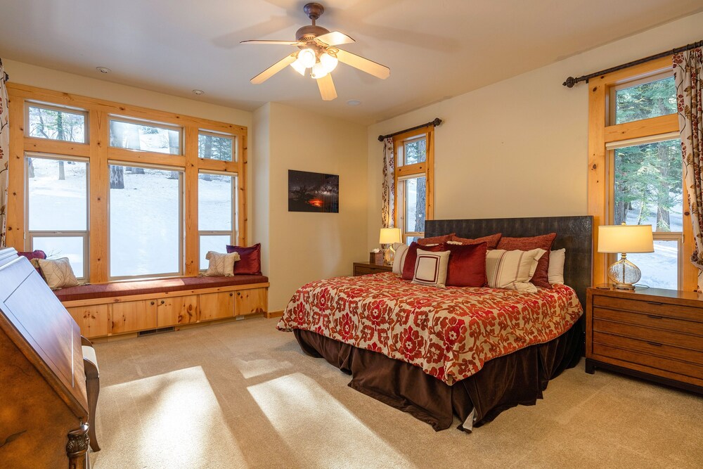 Wooded Luxury at Tahoe Donner - photo 2