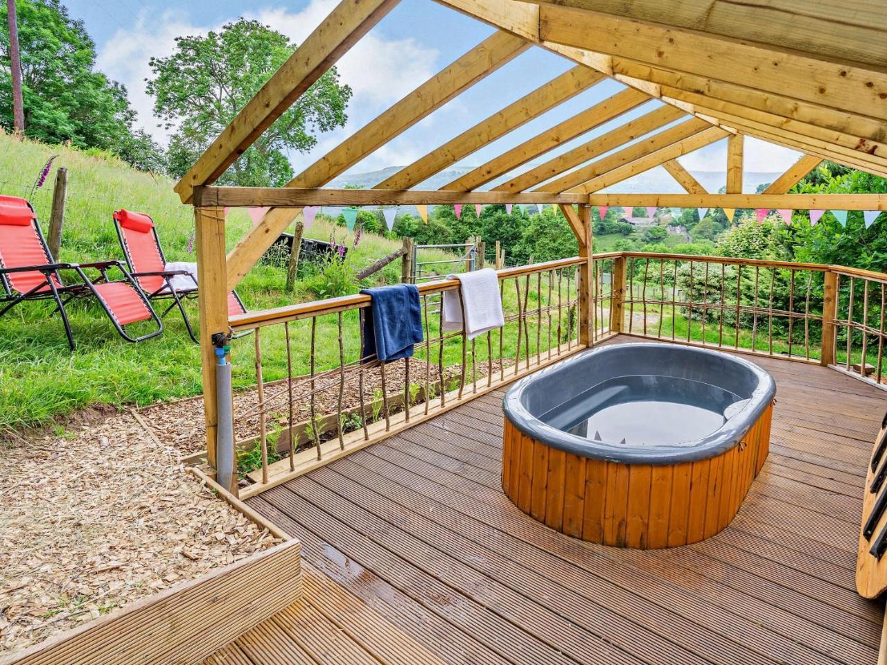 2 Bed in Abergavenny oc bn284 in Crickhowell, United Kingdom