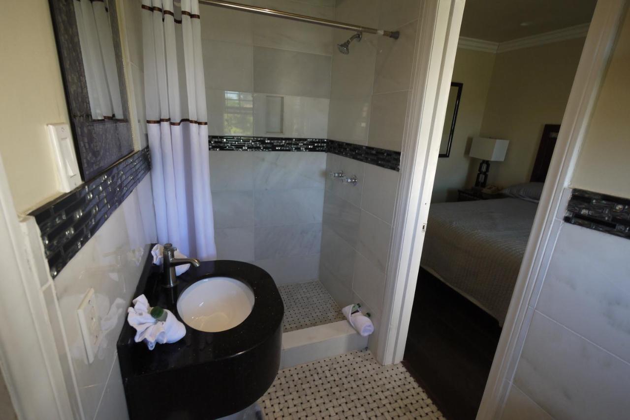 Trylon Hotel Hollywood - photo 7