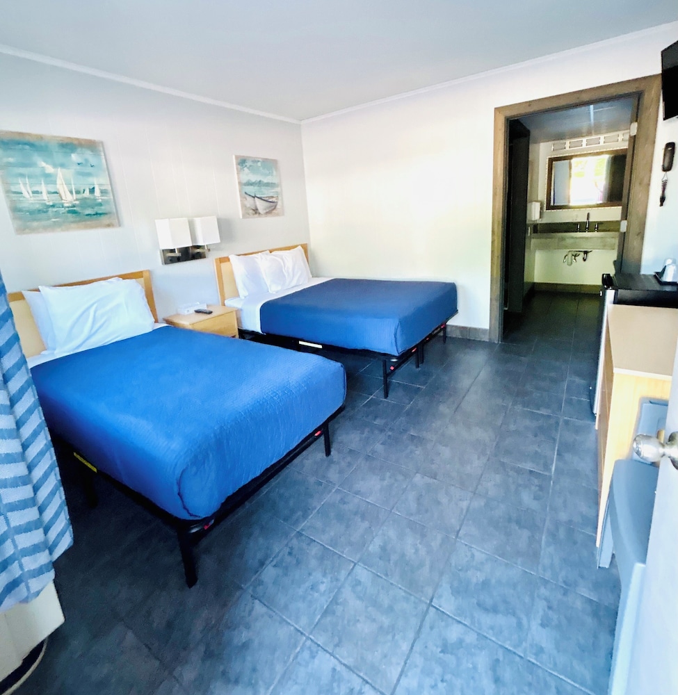 Silver Sands Hotel & Resort in Ludington, United States